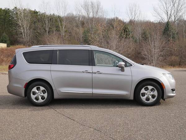 2017 Chrysler PACIFICA Touring-L Plus - cars & trucks - by dealer -... for sale in Hudson, MN – photo 12