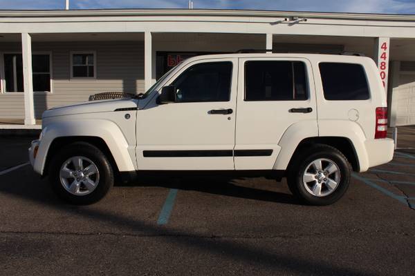 2010 Jeep Liberty Sport 4x4 *Clearance* *PRICE REDUCED* - cars &... for sale in Mount Clemens, MI – photo 3