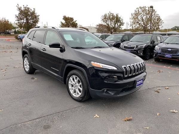 2017 Jeep Cherokee Latitude FWD - cars & trucks - by dealer -... for sale in Georgetown, TX – photo 7