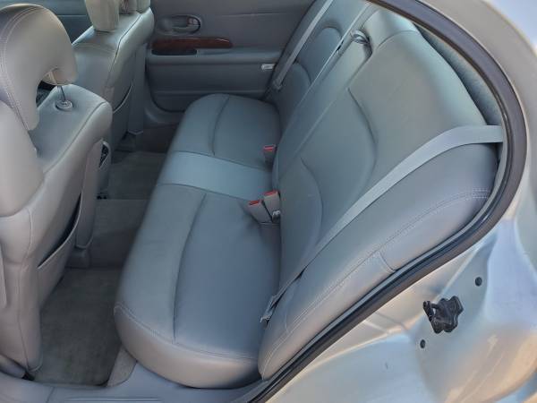 2002 Buick Lesabre!! 3800 Motor!! Leather!! ONE OWNER!! Very NICE!!... for sale in Freeport, IL – photo 9
