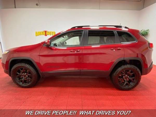 2017 Jeep Cherokee Limited 4x4 Limited 4dr SUV We Can Get You for sale in Temple Hills, PA – photo 12