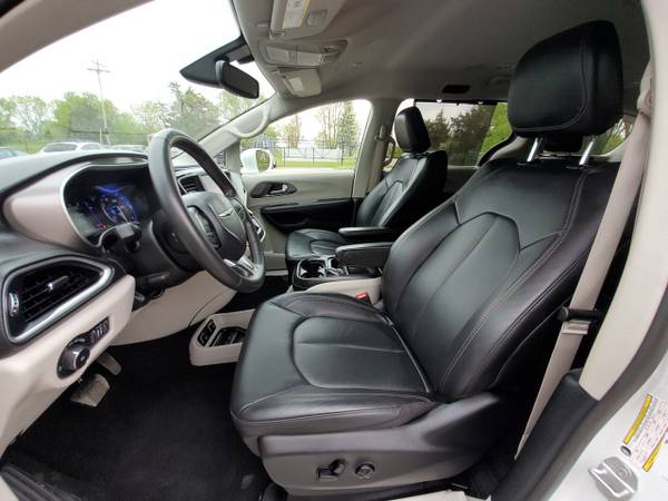 2020 Chrysler Pacifica Touring L with 12K miles 90 Day Warranty! for sale in Jordan, MN – photo 10
