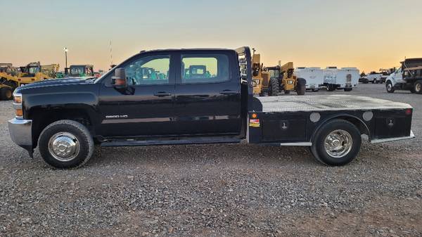 2017 Chevrolet 3500HD 4wd Crew Cab Skirted Flatbed 6.6L Diesel 3500... for sale in San Diego, CA – photo 9