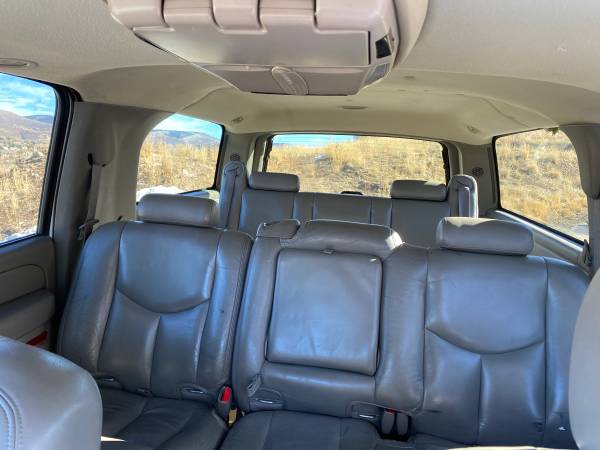 2004 Suburban LS Sport - cars & trucks - by owner - vehicle... for sale in Edwards, CO – photo 4