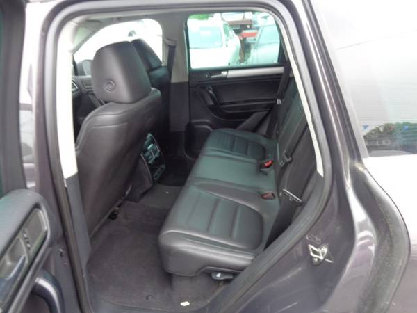 2012 Volkswagen Touareg TDI Sport w/Navigation VA DEALERSHIP for sale in Richmond , VA – photo 9