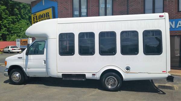 2003 FORD E-450 SHARTRANS SHUTTLE BUS - HALLOWEEN SPECIAL for sale in Richmond, NC – photo 4