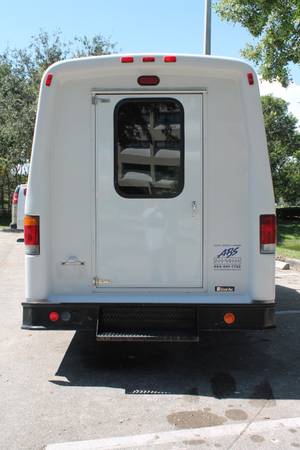 2003 Bus Glaval Ford Gas/Non-CDL/ 14 passenger for sale in Pompano Beach, FL – photo 4