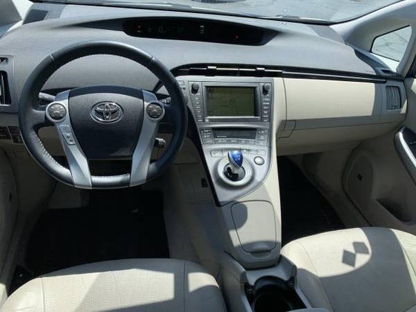 2010 Toyota Prius IV - hatchback - - by dealer for sale in Cincinnati, OH – photo 12