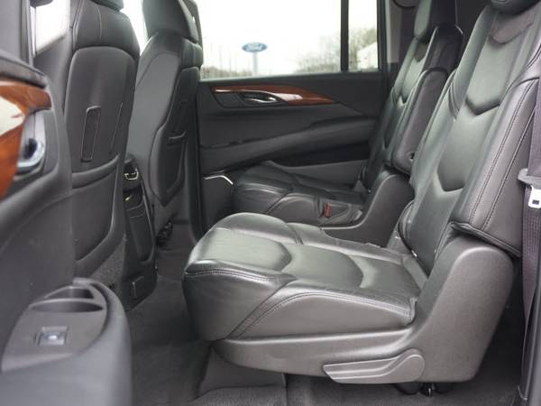 2015 Cadillac Escalade ESV Luxury - - by for sale in Muskegon, MI – photo 11