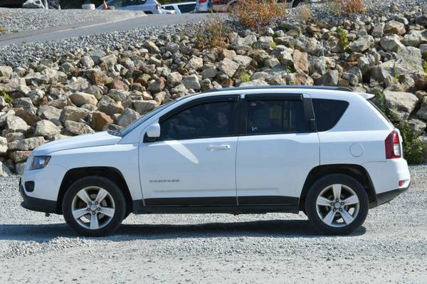 2014 *Jeep* *Compass* *Latitude* - cars & trucks - by dealer -... for sale in Naugatuck, CT – photo 2