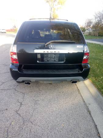 2004 Acura MDX/ original owner four wheel drive third row seating -... for sale in Wauconda, IL – photo 2