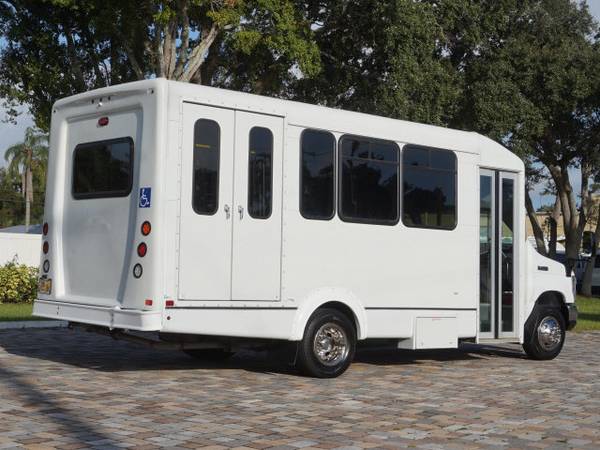 2018 Ford E-Series Cutaway Shuttle Bus Wheelchair - cars & for sale in Bradenton, FL – photo 6