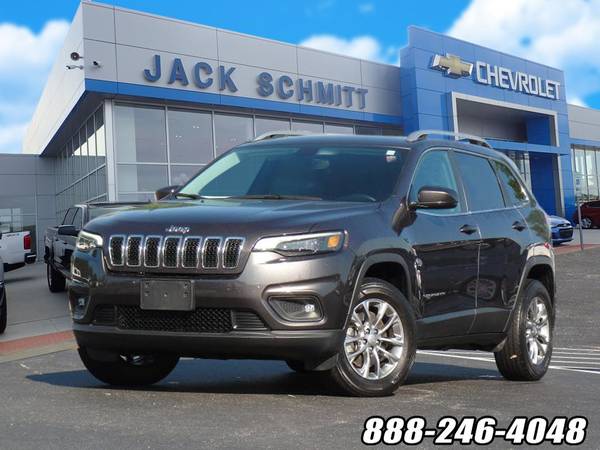 2019 Jeep Cherokee Latitude Plus - - by dealer for sale in Wood River, MO – photo 2