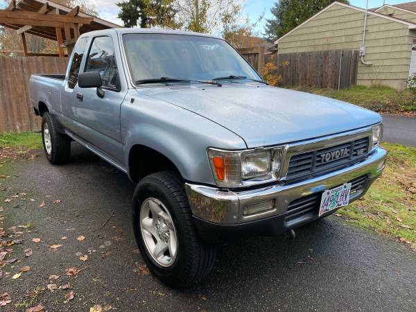 1991 Toyota Pickup 4x4 Sr5 Ext. Cab - cars & trucks - by owner -... for sale in Portland, OR – photo 2