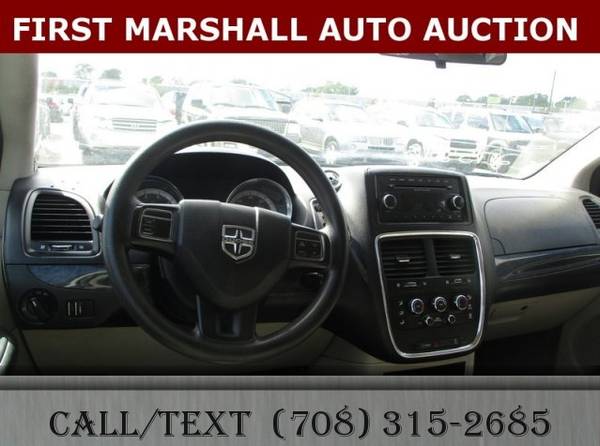 2012 Dodge Grand Caravan SXT - First Marshall Auto Auction for sale in Harvey, IL – photo 8