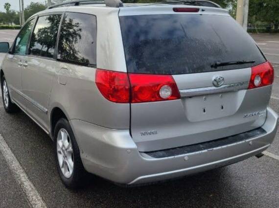 2006 Toyota Sienna XLE AWD limited for sale in Anchorage, AK – photo 2