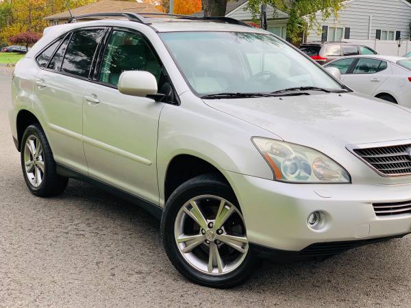 2006 LEXUS RX400H TECH PKG ( ALL WHEEL DRIVE/ EXCELLENT CONDITION )... for sale in West Sand Lake, NY – photo 4