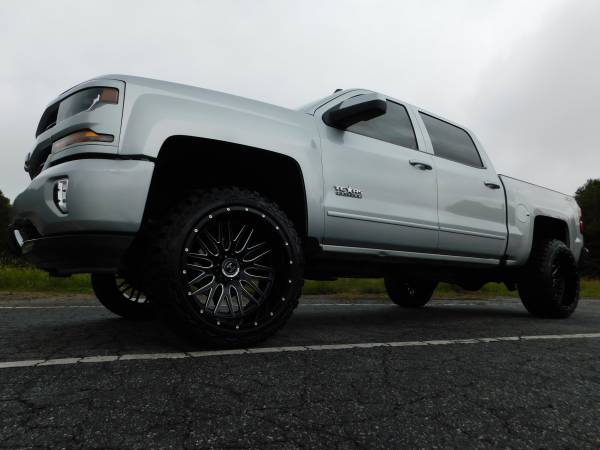 LIFTED 18 CHEVY SILVERADO LT Z71 CREW 4X4 22X12 *NEW 33X12.50 MT'S!!... for sale in KERNERSVILLE, SC – photo 10