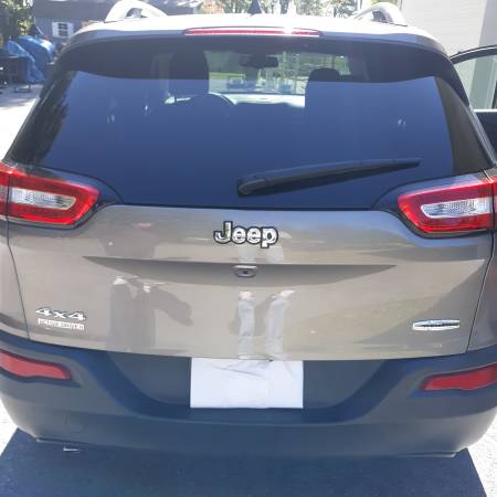 2017 Jeep Cherokee for sale in Chester, NY – photo 5
