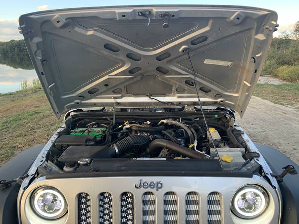 2010 Jeep Wrangler - Grey Sport 2D, 112k miles, automatic - cars & for sale in Colchester, CT – photo 16