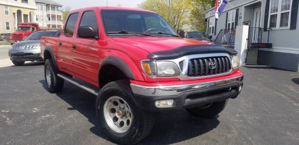 2004 Toyota Tacoma SR5 4x4 quad cab - - by dealer for sale in Worcester, NY – photo 2