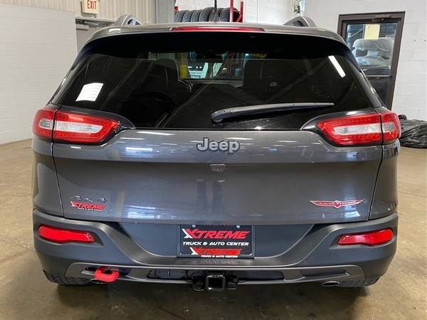 2016 Jeep Cherokee 4WD 4dr Trailhawk - - by dealer for sale in Coopersville, MI – photo 5