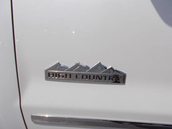 2016 Chevrolet Silverado 1500 4WD Crew Cab 143.5 High Country for sale in Frankenmuth, MI – photo 15