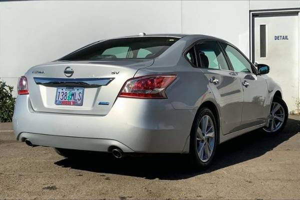 2013 Nissan Altima 4dr Sdn I4 2 5 SV Sedan - - by for sale in Eugene, OR – photo 12