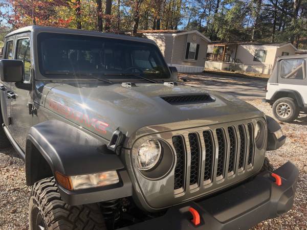 2020 Jeep Gladiator Mojave - cars & trucks - by owner - vehicle... for sale in Auburn, AL – photo 10