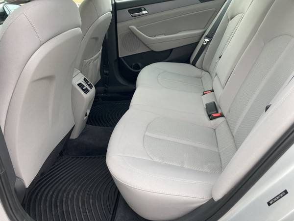 2019 Hyundai Sonata SEL - - by dealer - vehicle for sale in Okmulgee, OK – photo 16