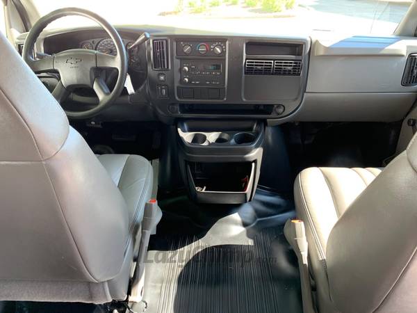 2005 Chevrolet Express G1500 for sale in Downers Grove, IL – photo 7