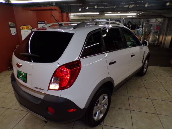 2014 Chevrolet Captiva LS package 82xxx miles new tires 23 service... for sale in Chesterfield, MO – photo 9