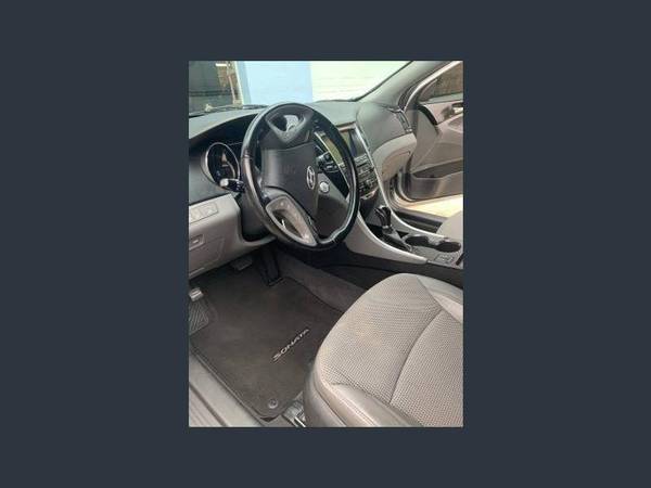 Low Miles - Hyundai Sonata "Limited" - cars & trucks - by owner -... for sale in Cape Coral, FL – photo 7