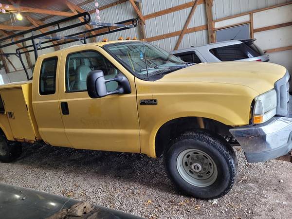 2002 FORD F250SD 4x4 7 3L DIESEL EXT CAB WITH PLOW MOUNT/UTILITY BED for sale in Fox_Lake, WI – photo 3