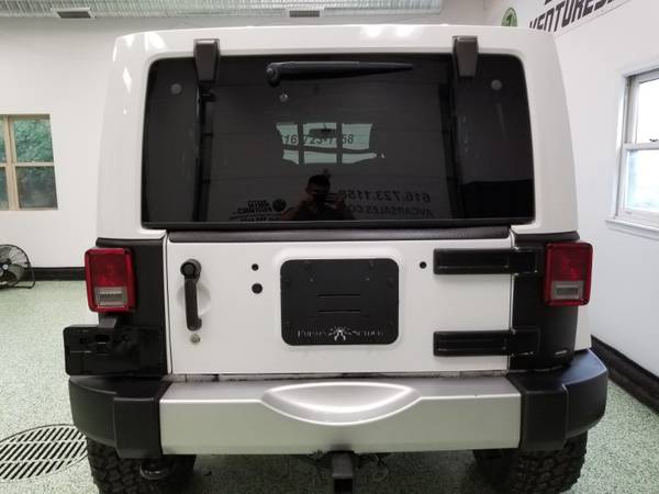 2014 Jeep Wrangler Unlimited Sahara 4WD for sale in Hudsonville, MI – photo 11