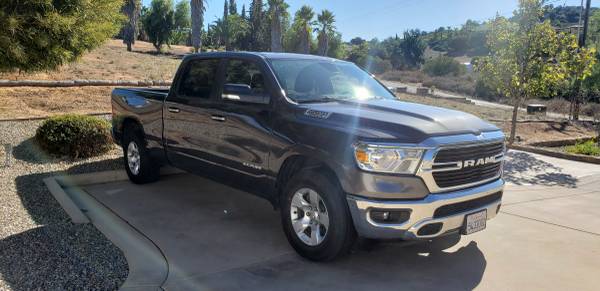 2019 Ram 1500 Hemi 4x4 Crew Cab 6'4" bed - cars & trucks - by owner... for sale in Ramona, CA – photo 3