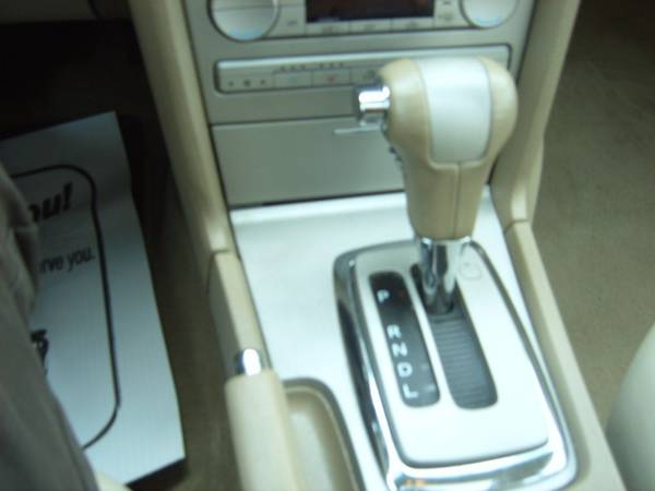 2008 Lincoln MKZ AWD - cars & trucks - by dealer - vehicle... for sale in Fogelsville, PA – photo 16