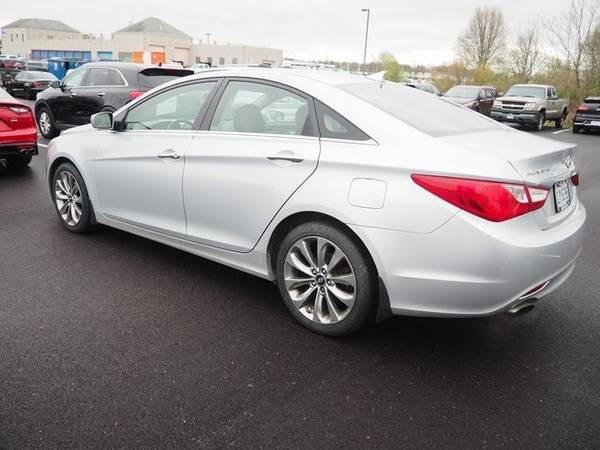 2011 Hyundai Sonata SE - - by dealer - vehicle for sale in Youngstown, OH – photo 5