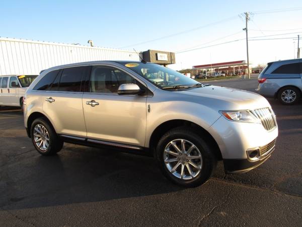 2012 Lincoln MKX AWD - cars & trucks - by dealer - vehicle... for sale in Rockford, WI – photo 11