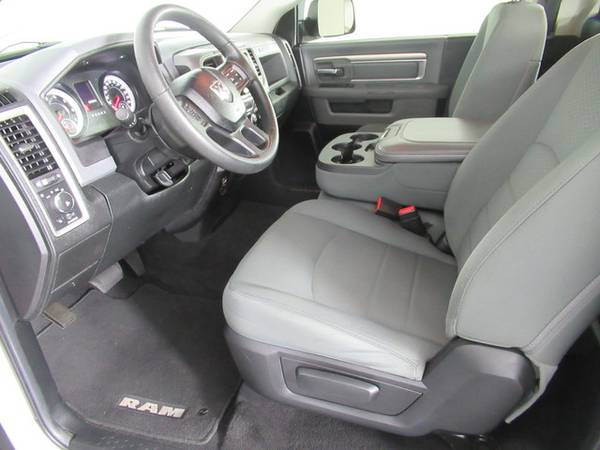 2014 RAM 1500 4WD Reg Cab 120.5" Express 4WD Reg Cab 120.5" for sale in Champaign, IL – photo 9