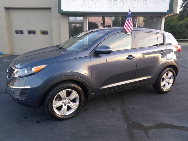 🔥2012 Kia Sportage LX BLUETOOTH Sharp SUV 24 Pictures! for sale in Austintown, OH – photo 2