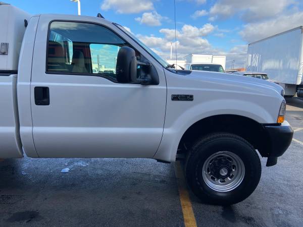 2004 Ford F-250 Super Duty 5.4L V8 8 Foot Bed 4x4 1 Owner Vehicle -... for sale in Elmhurst, IL – photo 13