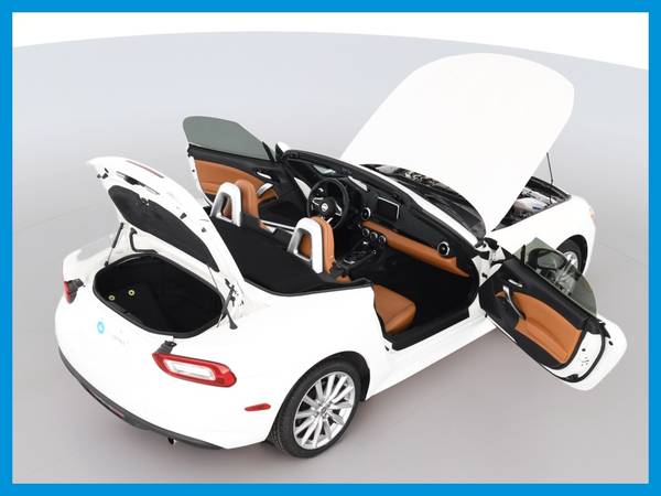 2018 FIAT 124 Spider Lusso Convertible 2D Convertible White for sale in Ronkonkoma, NY – photo 19