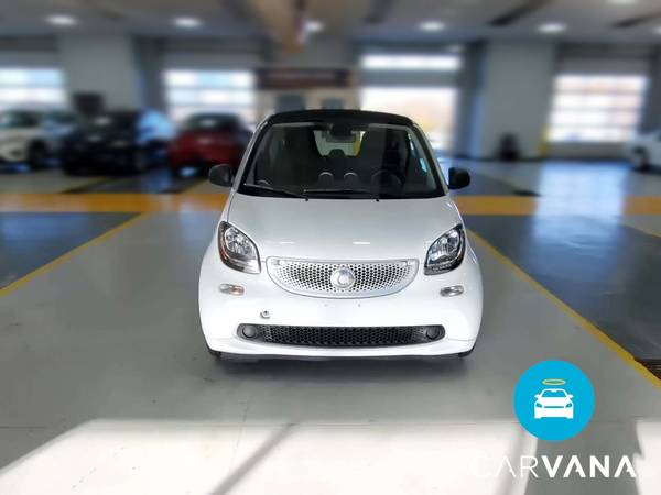 2017 smart fortwo Proxy Hatchback Coupe 2D coupe Silver - FINANCE -... for sale in Syracuse, NY – photo 17