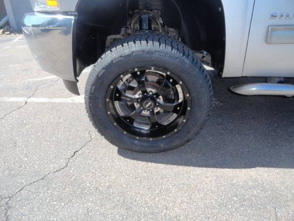 2012 Chevrolet Silverado 1500 LT Clean lift w new tires and black... for sale in Longmont, CO – photo 15
