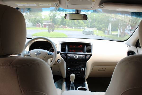 2014 *Nissan* *Pathfinder* S Sport Utility 4D WARRANTY FINANCI -... for sale in Waldorf, District Of Columbia – photo 17