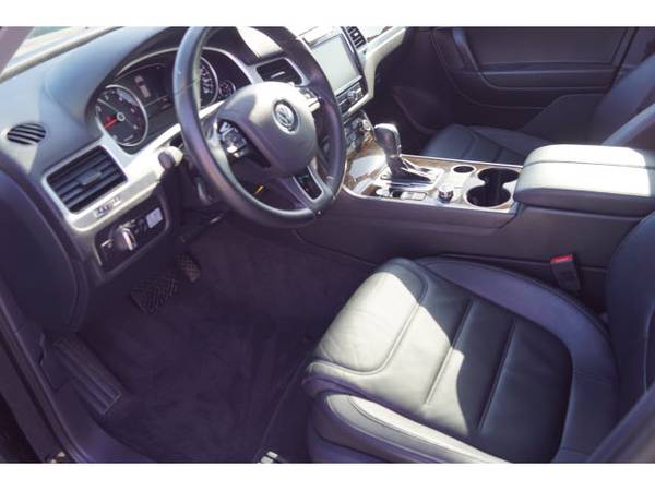 2014 Volkswagen Touareg V6 TDI 4Motion for sale in Hurst, TX – photo 6