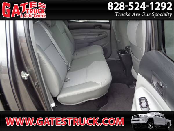 2014 Toyota Tacoma Double Cab 4WD V6 SR5 TRD-Off Road Gray - cars for sale in Franklin, NC – photo 14