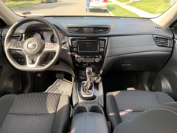 2019 Nissan Rogue SV for sale in Freeport, NY – photo 8