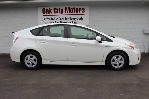 2011 TOYOTA PRIUS 1-OWNER - - by dealer - vehicle for sale in Garner, NC – photo 5